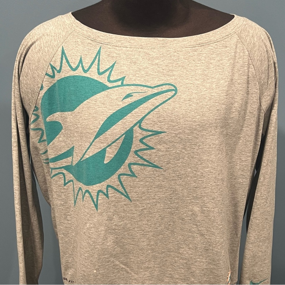 Women’s Nike Dri-fit off shoulder wide neck Miami Dolphins NFL Football shirt XL - Picture 2 of 10